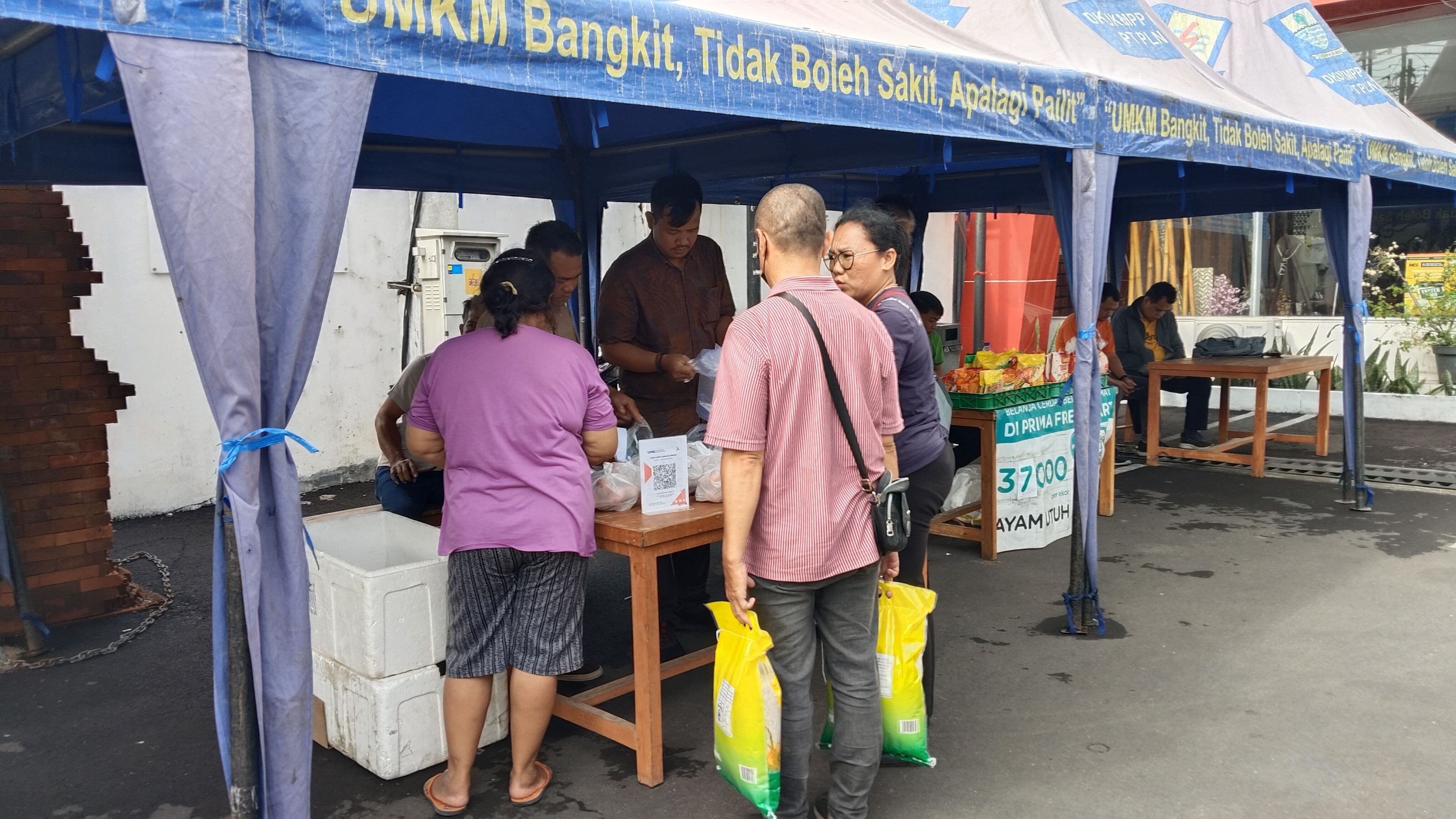 DKUKMPP Kota Cirebon Kembali Gelar Bazzar Kepokmas : Mall UKM Klemprakan dan Senam Sehat untuk Masyarakat